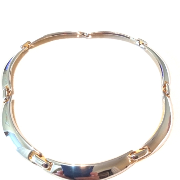 Vintage Curved Panel Link Necklace Gold Tone Choker 14 Inches Modern Vintage - Picture 2 of 5